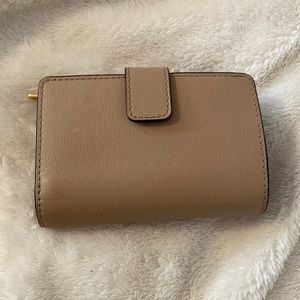 Michale Kors Bifold quarter zip wallet